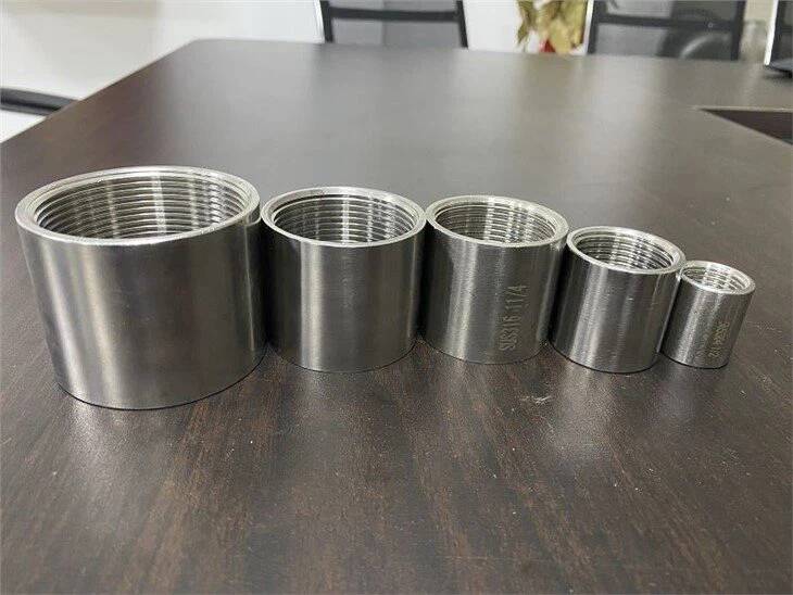 Ổ cắm ren Bspt bằng thép không gỉ